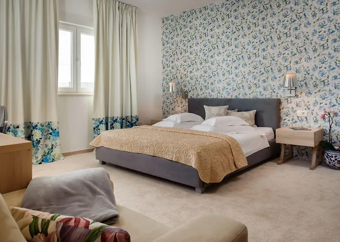 Boban Luxury Σπλιτ