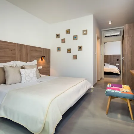 Boban Luxury Bed & Breakfast 4*