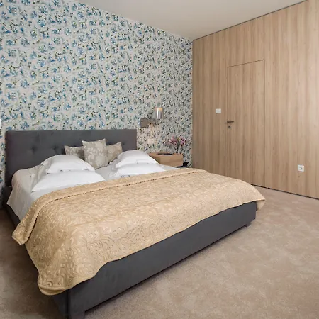 Boban Luxury Bed & Breakfast 4*