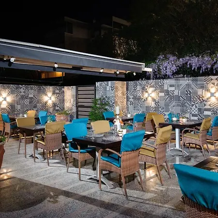 بوبان لوكجري سويتس 4* سبليت