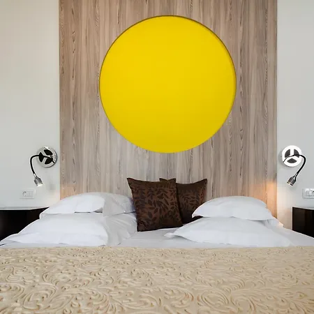 فندق مبيت وإفطار بوبان لوكجري سويتس 4*