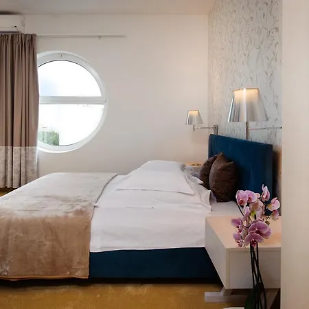 Boban Luxury Frühstückspension 4*