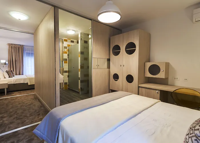 Boban Luxury Nocleg ze śniadaniem 4*