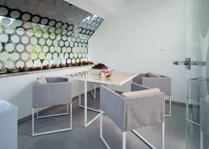 Boban Luxury Couette-café 4*