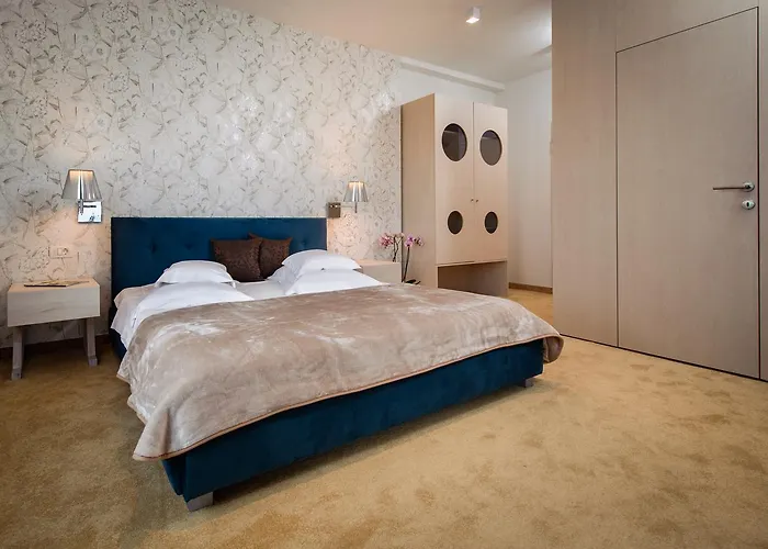 Boban Luxury Couette-café